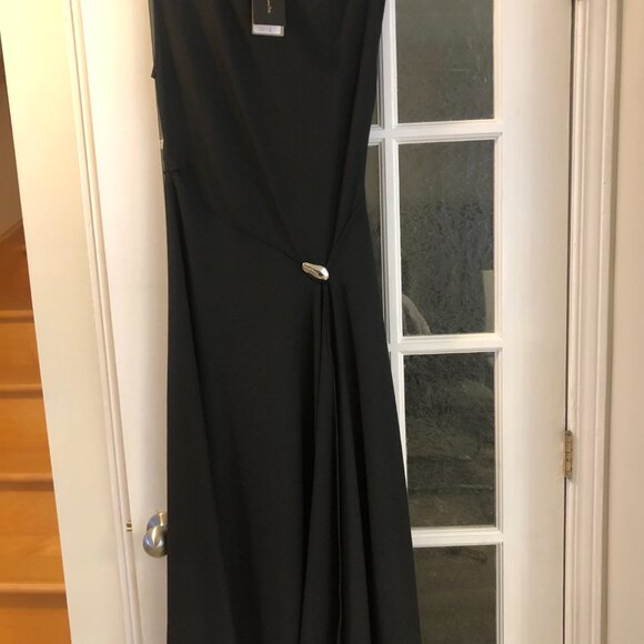 BNWT MASSIMO DUTTI Midi Dress With Brooch Detail in Black - Picture 3 of 5
